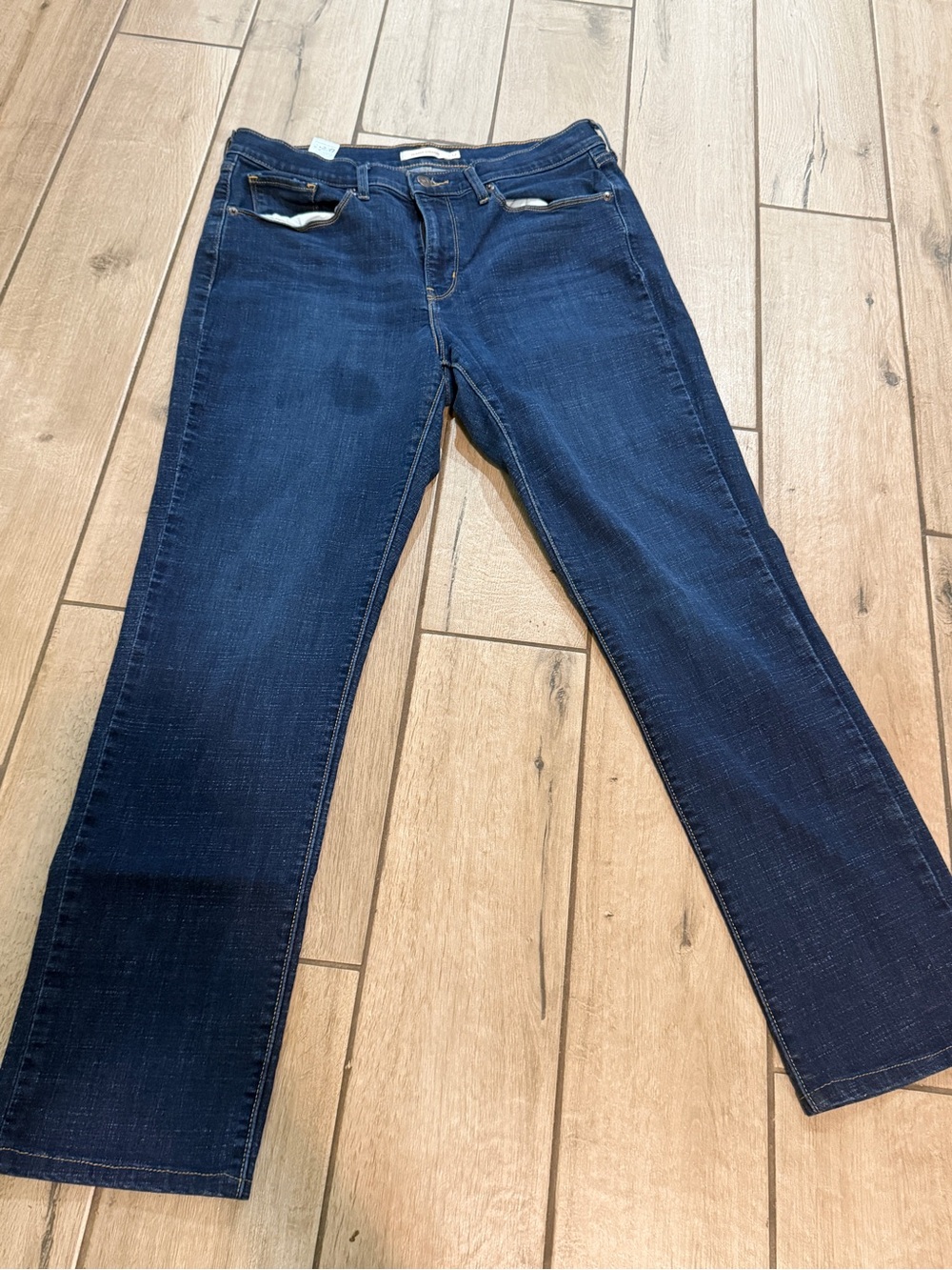 Levi's Dark Indigo Straight-Leg Women's Jeans